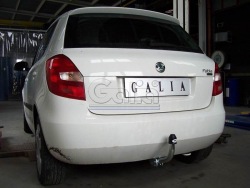 Фаркоп Skoda Fabia хетчбек