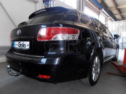 Фаркоп Toyota Avensis 2009-2015 седан, універсал швидкознімний