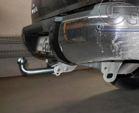 Фото Фаркоп Nissan Navara 2005-2014, 15- на двох болтах